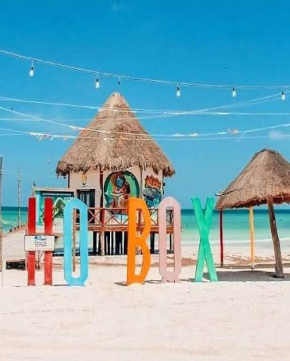 El Corazon Mexican0 ホルボックス島 エクステリア 写真