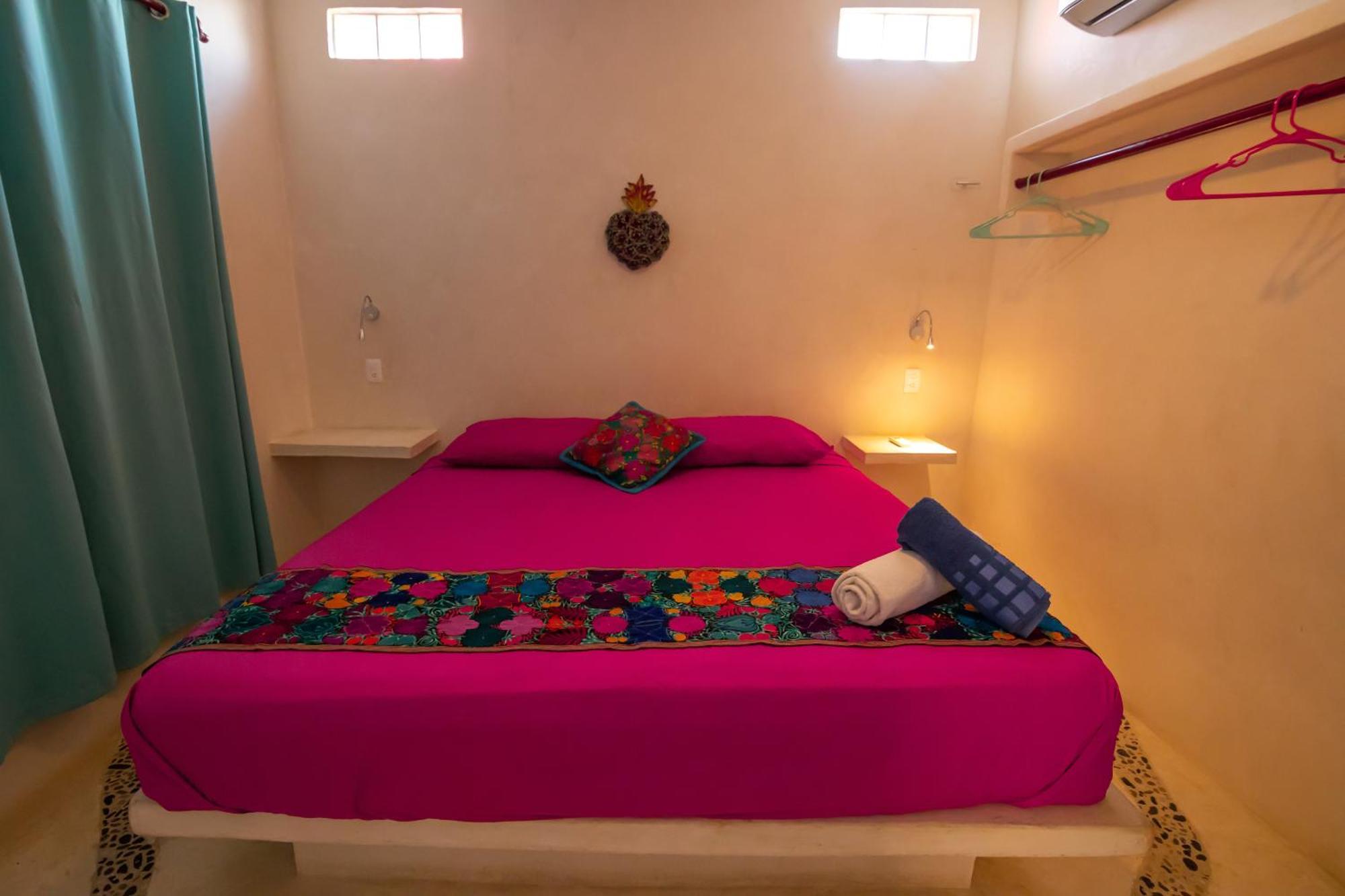 El Corazon Mexican0 ホルボックス島 エクステリア 写真