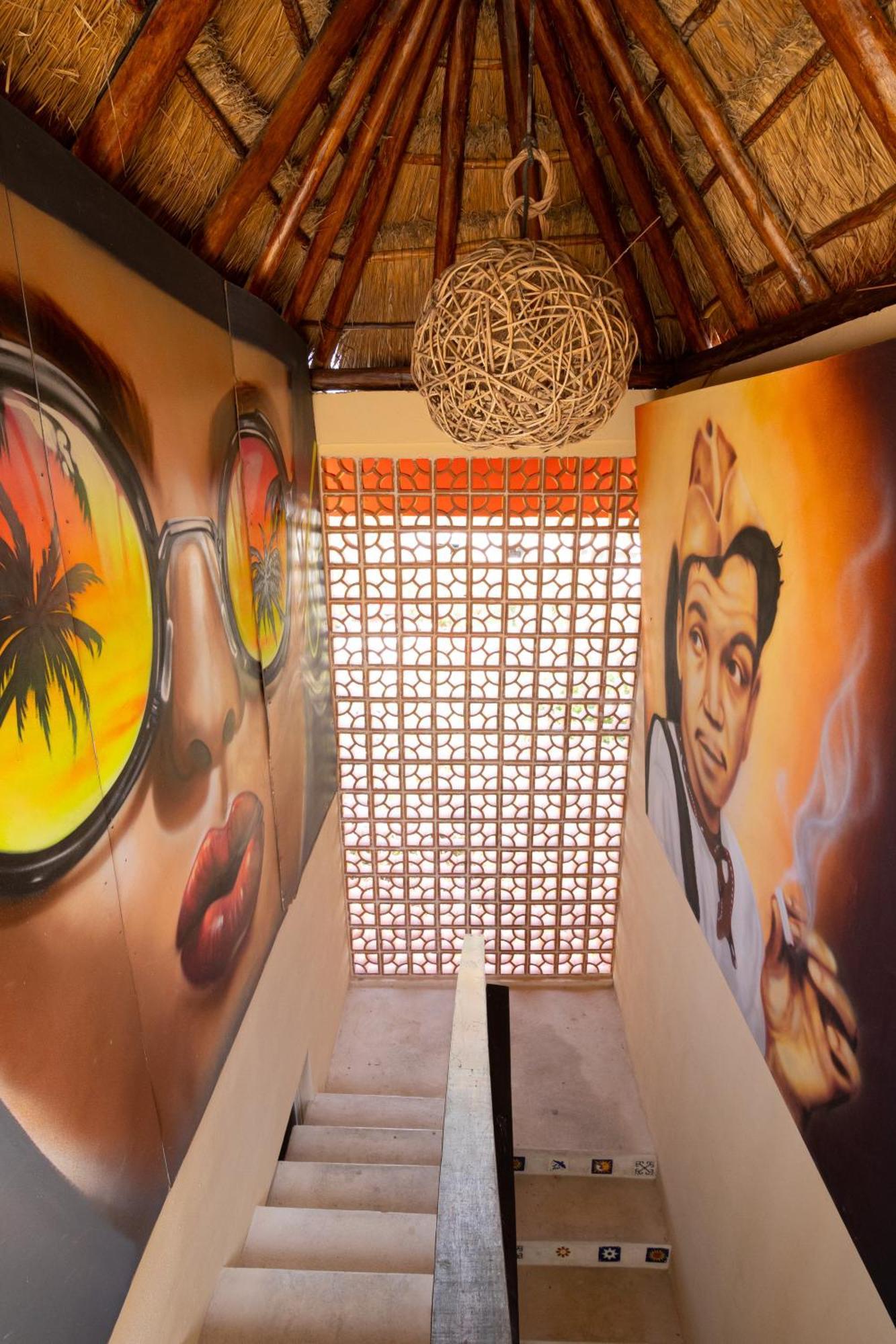 El Corazon Mexican0 ホルボックス島 エクステリア 写真