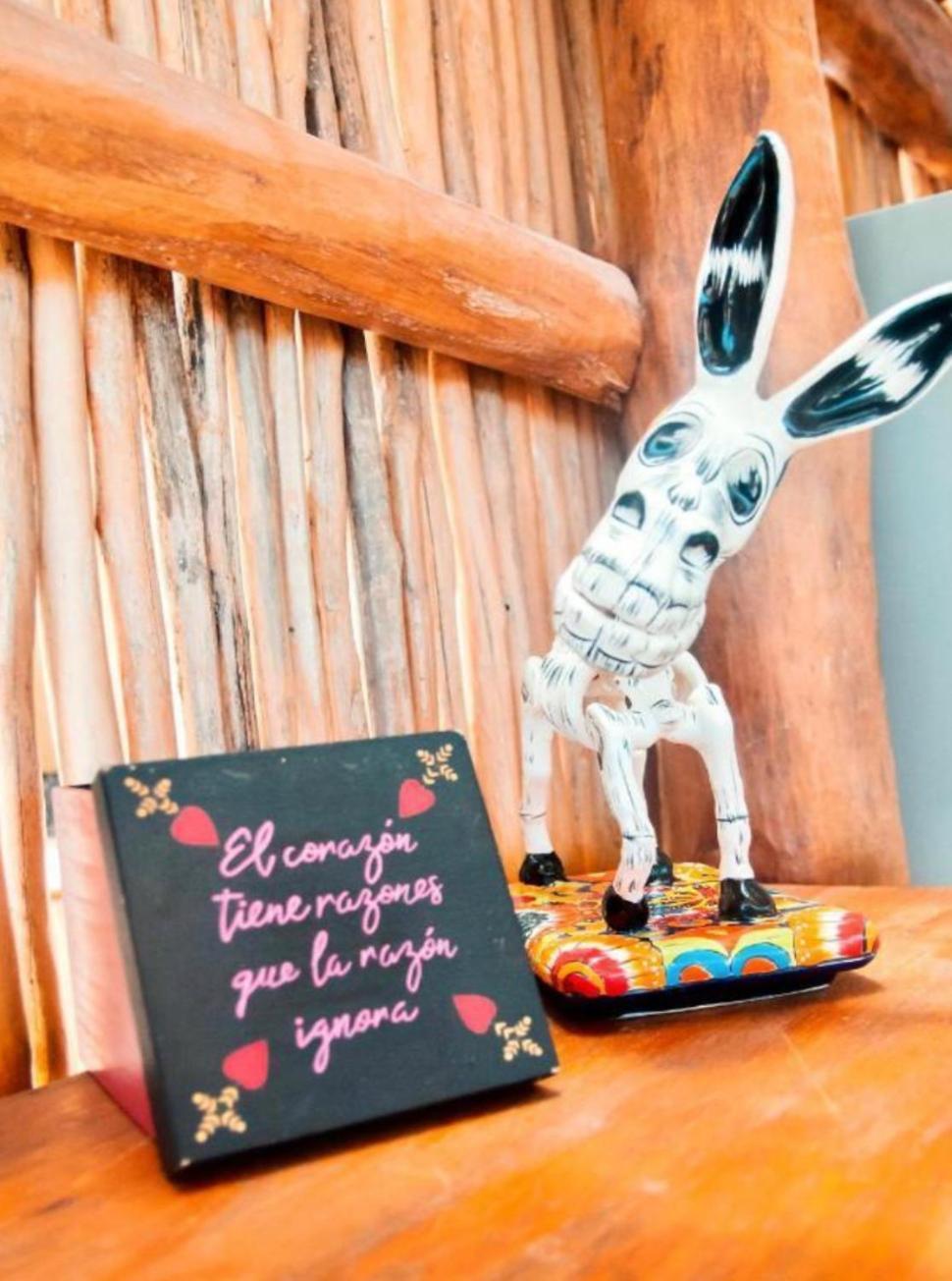 El Corazon Mexican0 ホルボックス島 エクステリア 写真